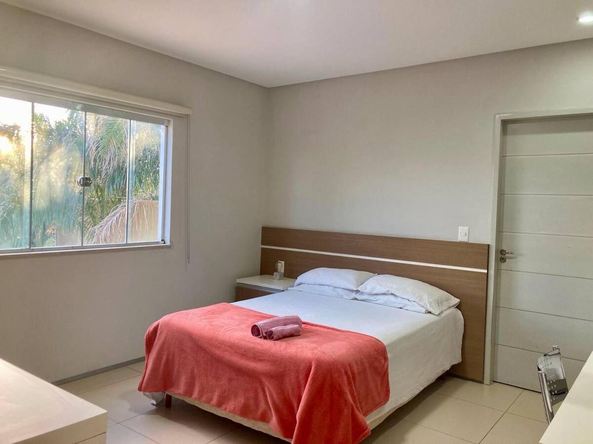 Casa Charmosa Com Piscina - Quartos Privativos *